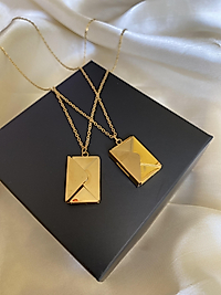 Çift mektup çelik kolye