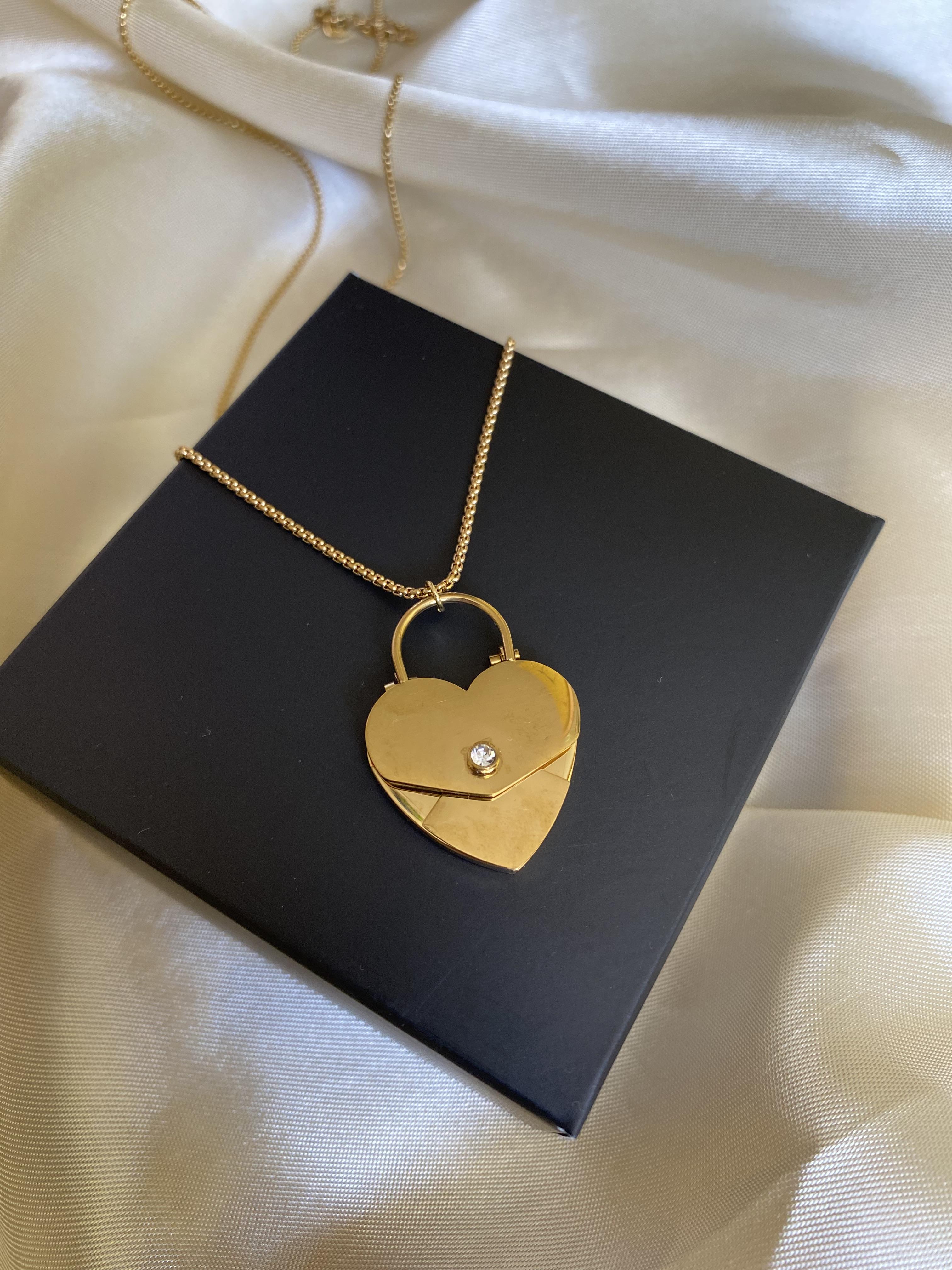 Kalp içi notlu çelik kolye