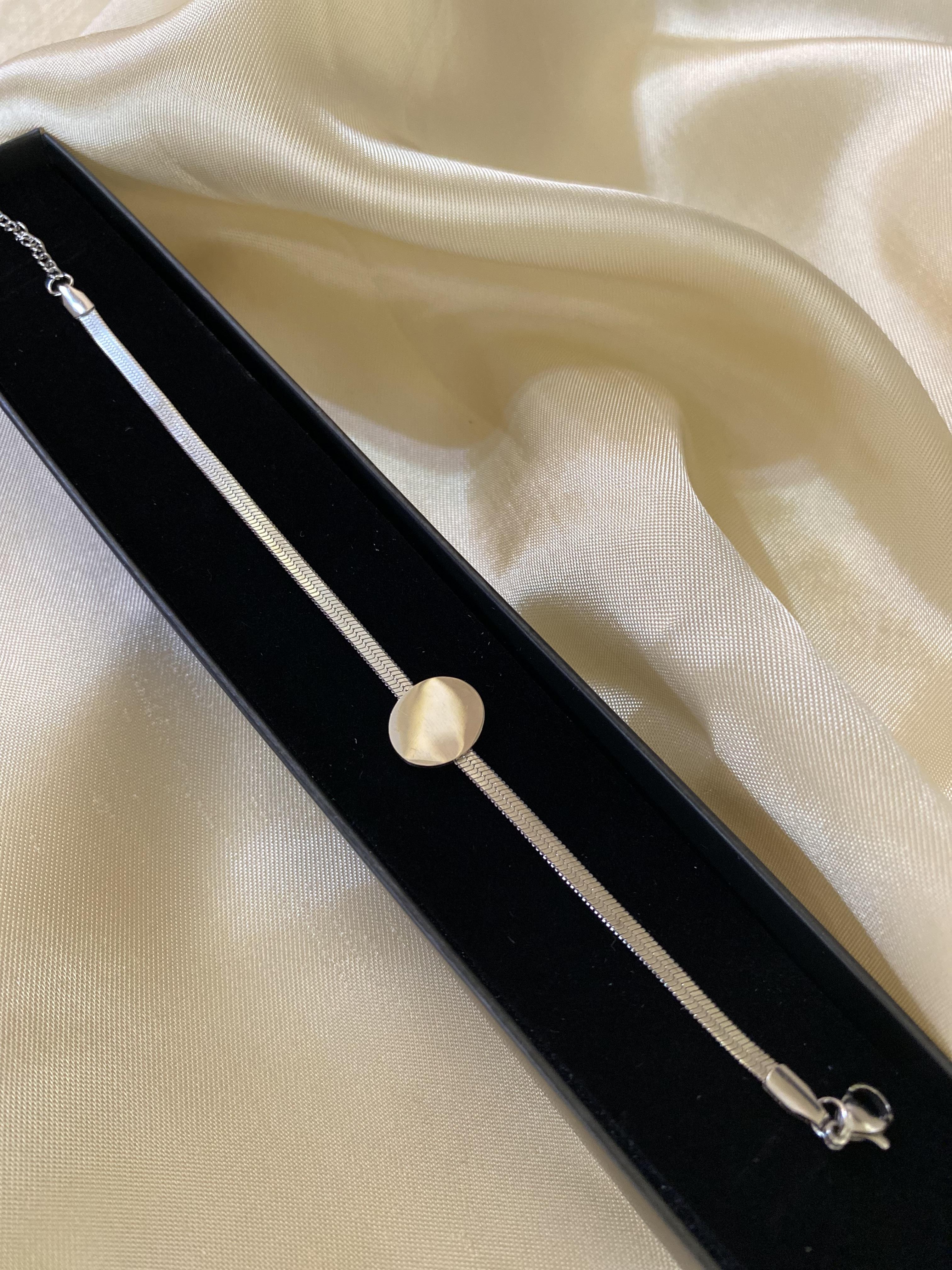 Gümüş renk çelik bileklik