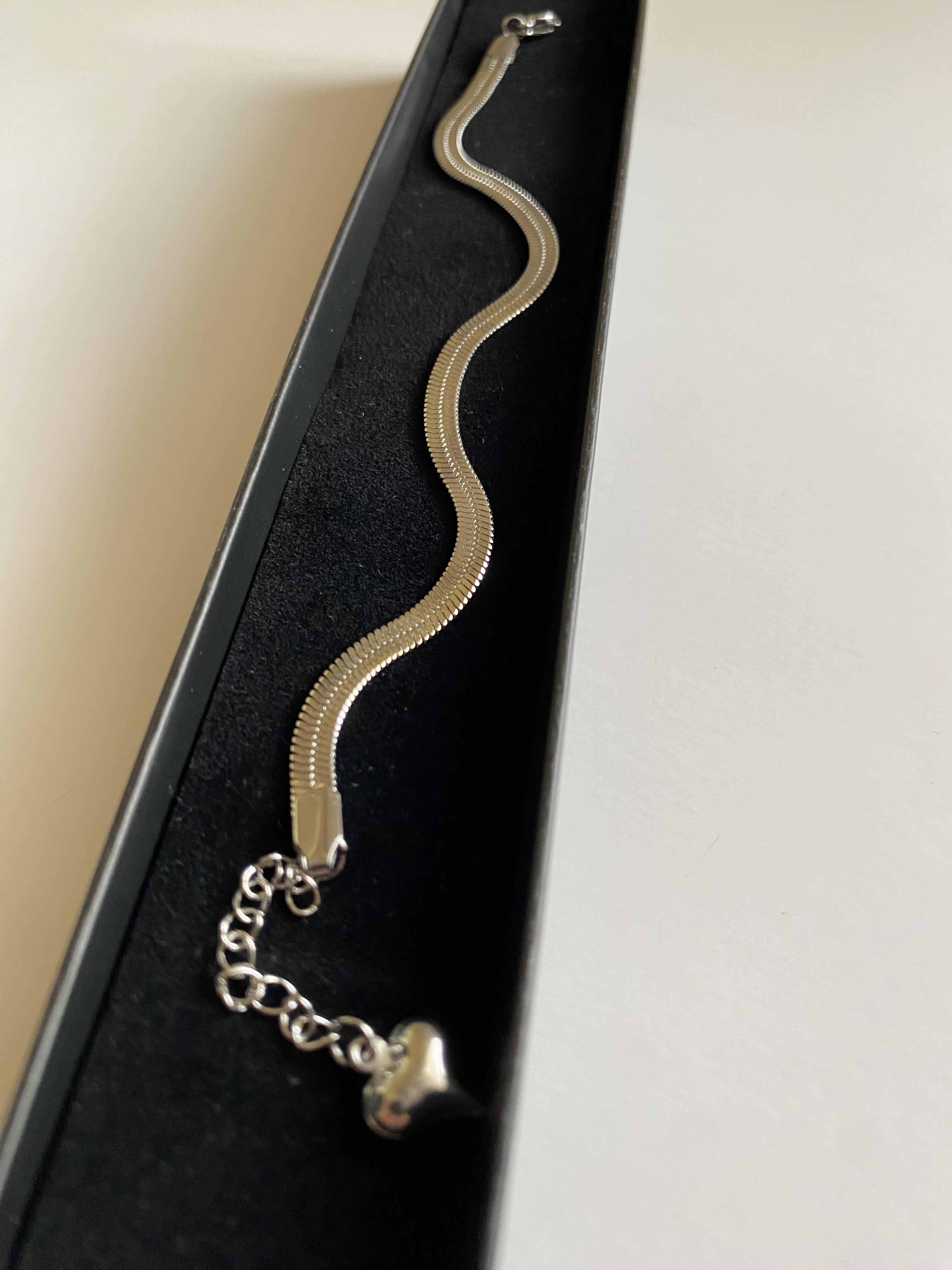 Gümüş renk çelik bileklik